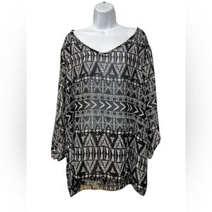 Free Kisses semi-sheer blouse size 2X